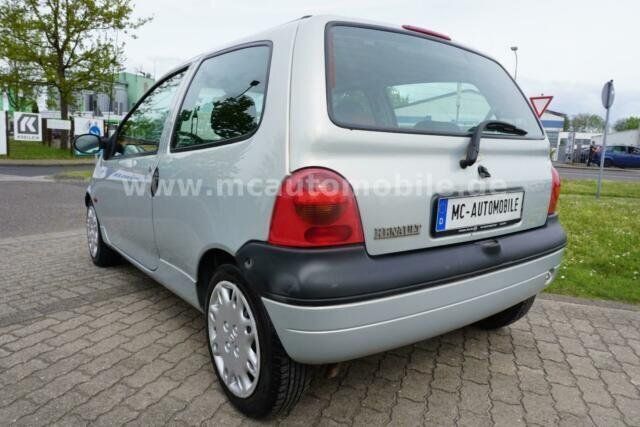Gebraucht Renault Twingo Expression 58 PS (42 kW) 2002 Grau metallic Kleinwagen