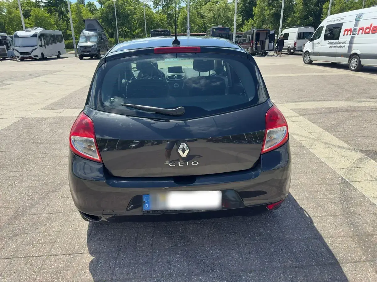 Gebraucht Renault Clio II Expression 75 PS (55 kW) 2010 Schwarz Kleinwagen