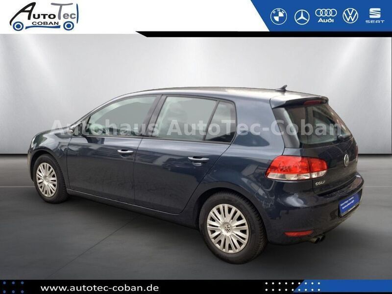 Gebraucht VW Golf VI Trendline 110 PS (80 kW) 2009 Blau Kleinwagen