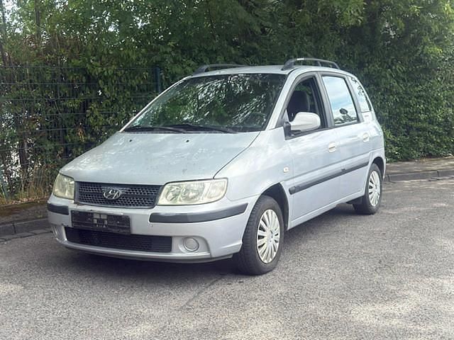 Grau Gebraucht 2006 Hyundai Matrix Van / Kleinbus | 1.000 € (Fairer Preis) - Bild 1/4