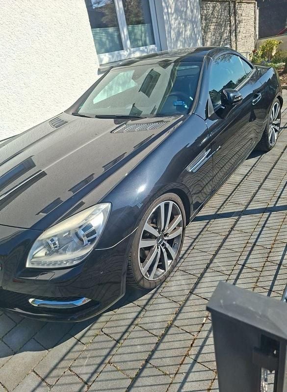Gebraucht Mercedes SLK200 184 PS (135 kW) 2011 Schwarz Cabrio