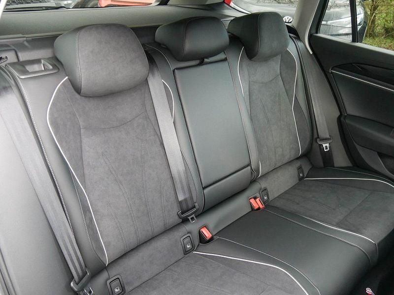 Neu VW Passat Business 150 PS (110 kW) 2026 Diabasgrau metallic Kombi