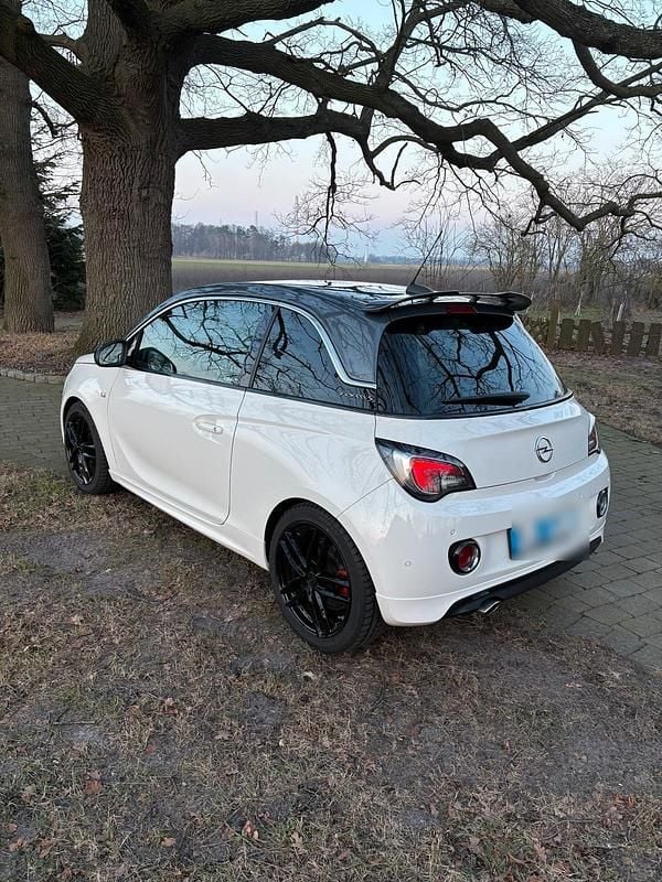 Gebraucht Opel Adam S 150 PS (110 kW) 2016 Weiß Kleinwagen