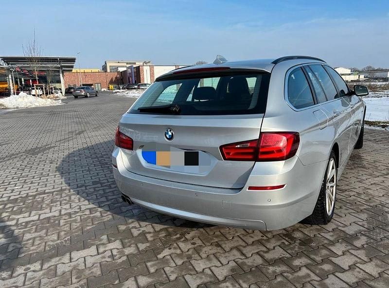 Gebraucht BMW 520 184 PS (135 kW) 2011 Silber Kombi