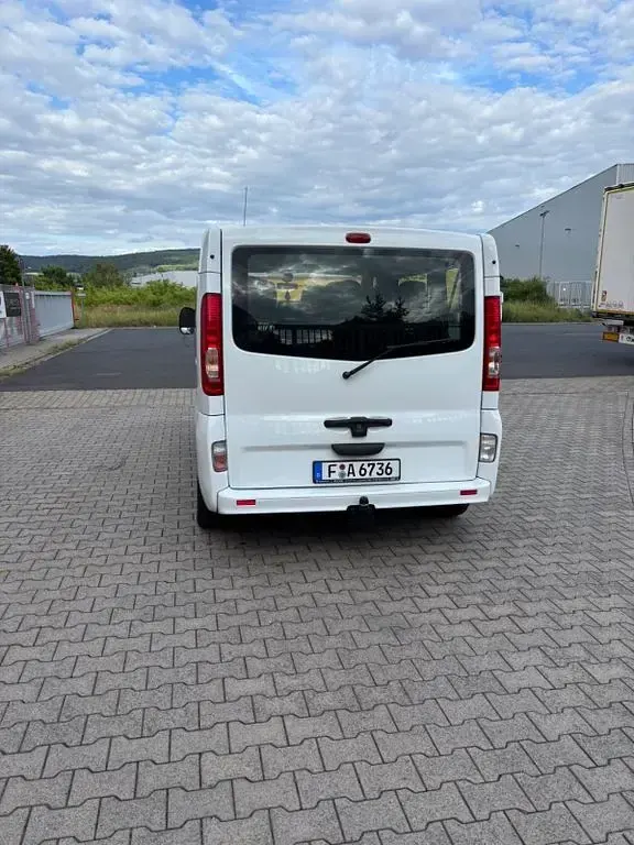 Gebraucht Renault Trafic 116 PS (85 kW) 2007 Weiß Van / Kleinbus