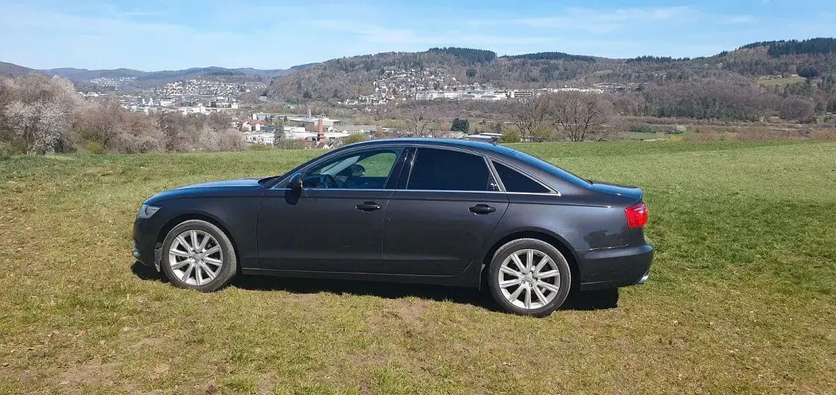 Gebraucht Audi A6 Sport 204 PS (150 kW) 2011 Grau Limousine