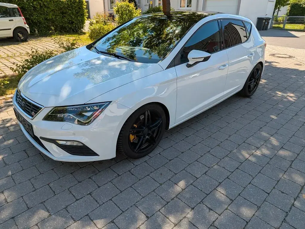 Gebraucht Seat Leon FR 184 PS (135 kW) 2019 Weiß Limousine