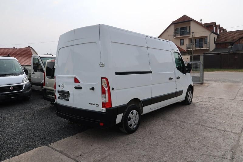 Gebraucht Opel Movano 131 PS (96 kW) 2017 Weiß Van / Kleinbus