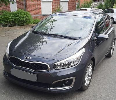Gebraucht Kia Ceed Spirit 135 PS (99 kW) 2017 Grau Kleinwagen