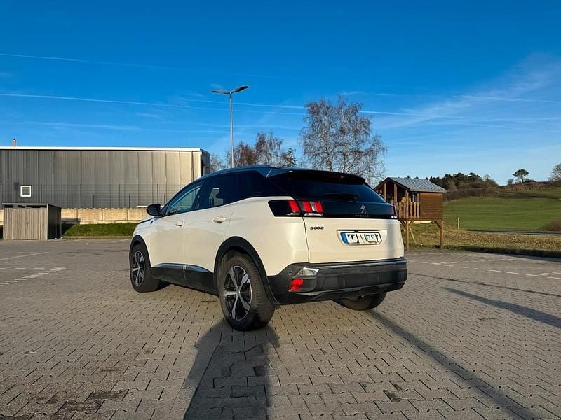 Gebraucht Peugeot 3008 Crossway 177 PS (130 kW) 2019 Weiß SUV