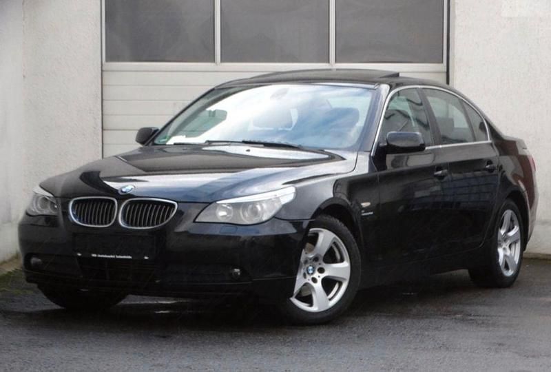 Schwarz Gebraucht 2006 BMW 523 Limousine | 8.500 € (Etwas zu teuer) - Bild 1/4
