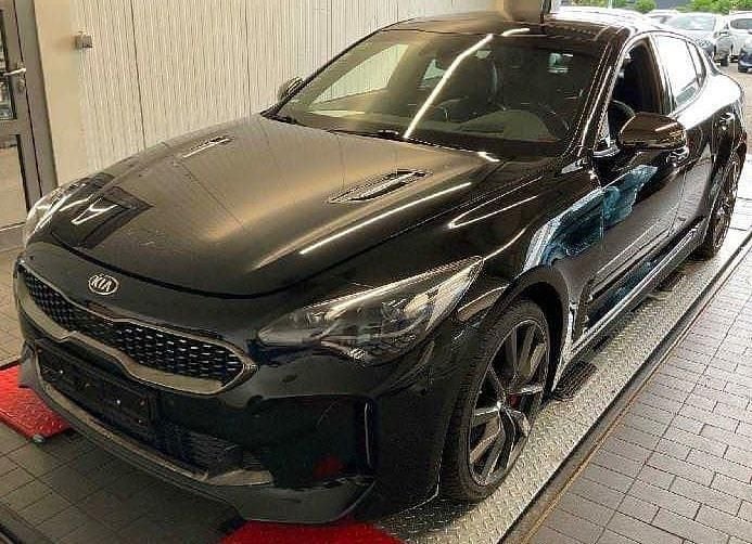 Schwarz Gebraucht 2020 Kia Stinger Limousine | 29.990 € (Superpreis) - Bild 1/3