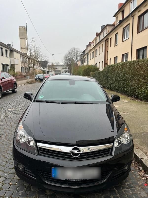 Schwarz Gebraucht 2010 Opel Astra GTC Sport Coupé | 1.800 € (Guter Preis) - Bild 1/4