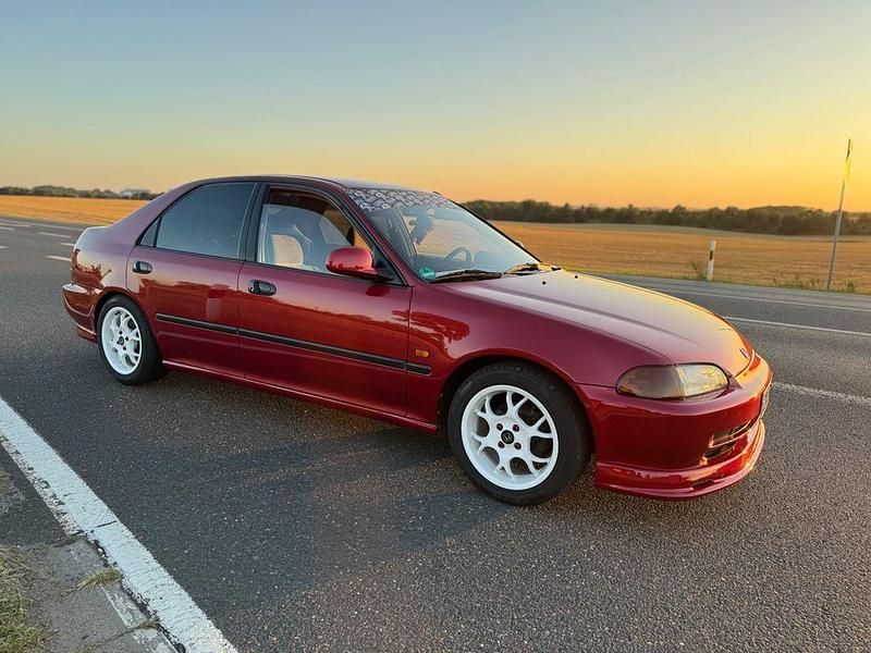 Rot Gebraucht 1994 Honda Civic Limousine | 6.499 € - Bild 1/4