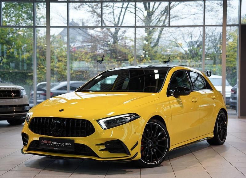 Gelb Gebraucht 2020 Mercedes A35 AMG AMG Limousine | 38.700 € (Teuer) - Bild 1/4