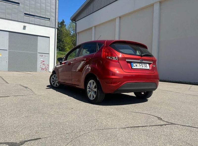 Gebraucht Ford Fiesta Titanium 82 PS (60 kW) 2008 Orange Limousine