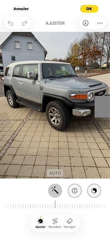 Grau Gebraucht 2023 Toyota FJ SUV | 57.000 € - Bild 1/4