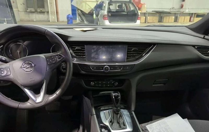 Gebraucht Opel Insignia Elegance 174 PS (127 kW) 2022 Grau metallic Kombi