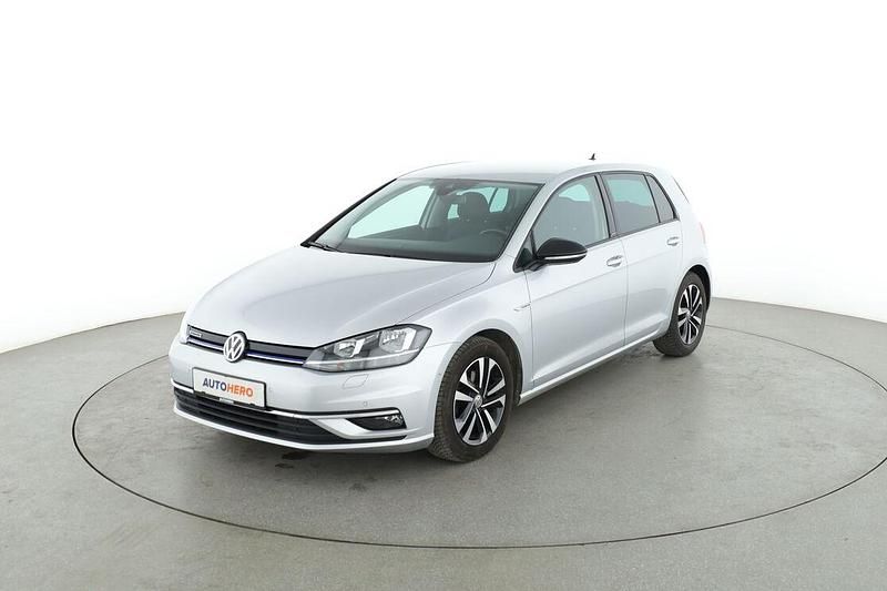 Silber Gebraucht 2019 VW Golf VII IQ Drive Limousine | 16.500 € (Fairer Preis) - Bild 1/3