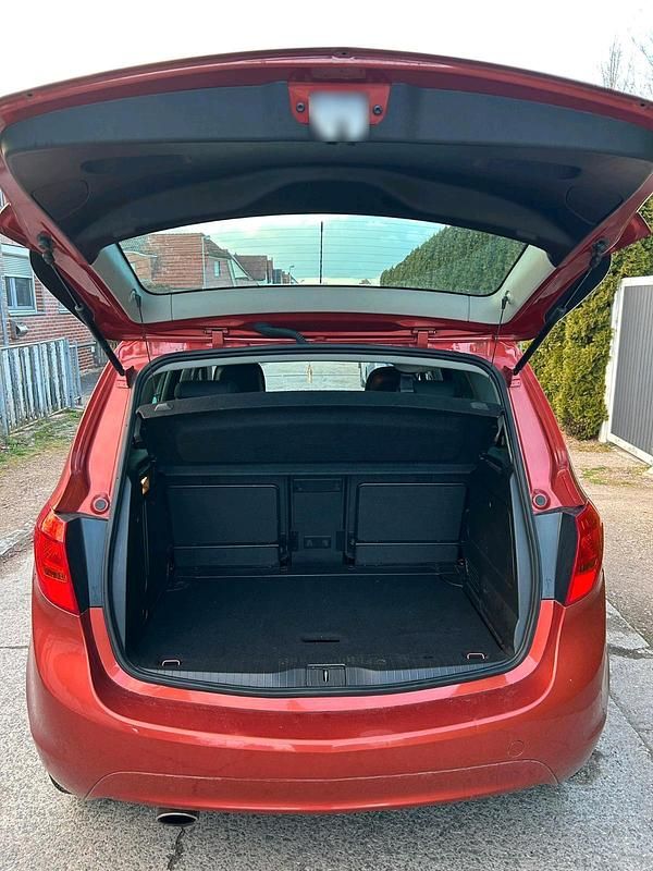 Gebraucht Opel Meriva 140 PS (102 kW) 2012 Andere farben Van / Kleinbus