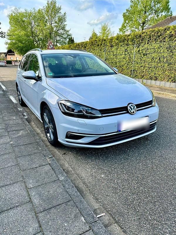 Gebraucht VW Golf VII R-line 150 PS (110 kW) 2017 Weiß Kombi