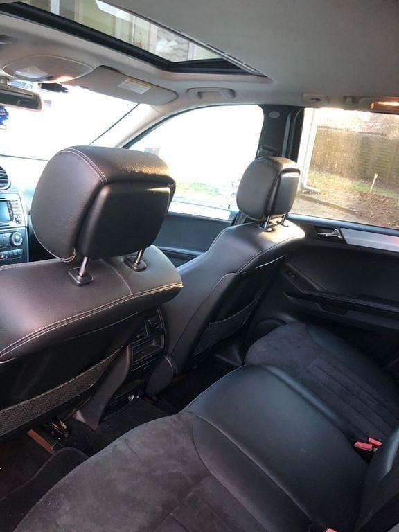 Gebraucht Mercedes ML320 225 PS (165 kW) 2007 Schwarz SUV