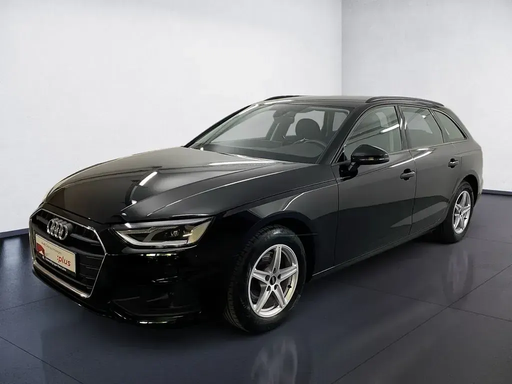 Gebraucht Audi A4 Design 136 PS (100 kW) 2023 Brillantschwarz Kombi
