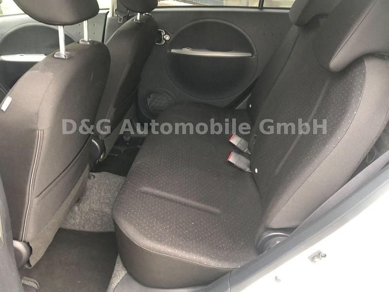 Gebraucht Mitsubishi i-MiEV Basis 49 kW (67 PS) 2015 Weiß Kleinwagen