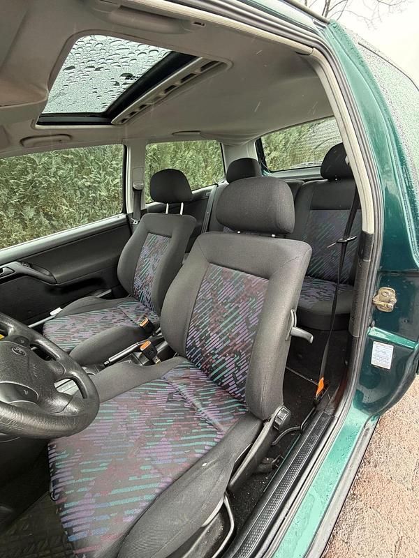 Gebraucht VW Golf III 90 PS (66 kW) 1996 Grün Kleinwagen