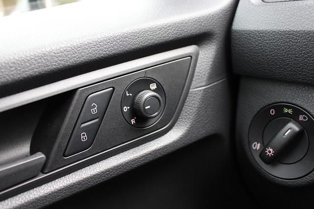 Second-hand VW Caddy Maxi 102 CP (75 kW) 2020 Argintiu Monovolum