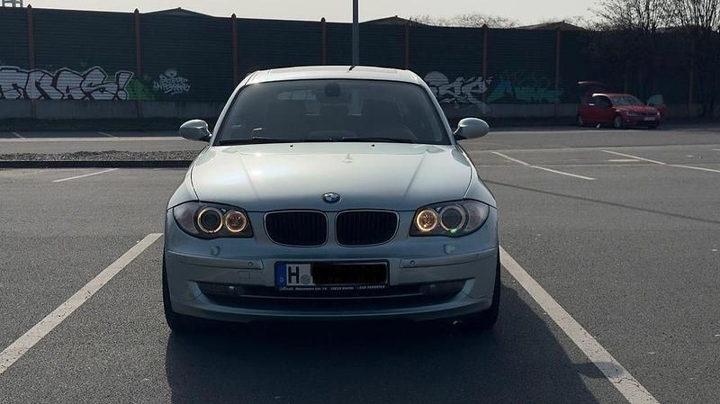 Gebraucht BMW 120 177 PS (130 kW) 2009 Blau Kleinwagen