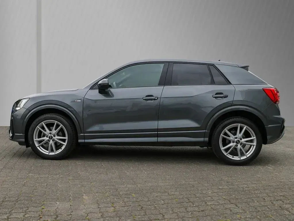 Gebraucht Audi Q2 S-Line 150 PS (110 kW) 2024 Daytonagrau perleffekt SUV