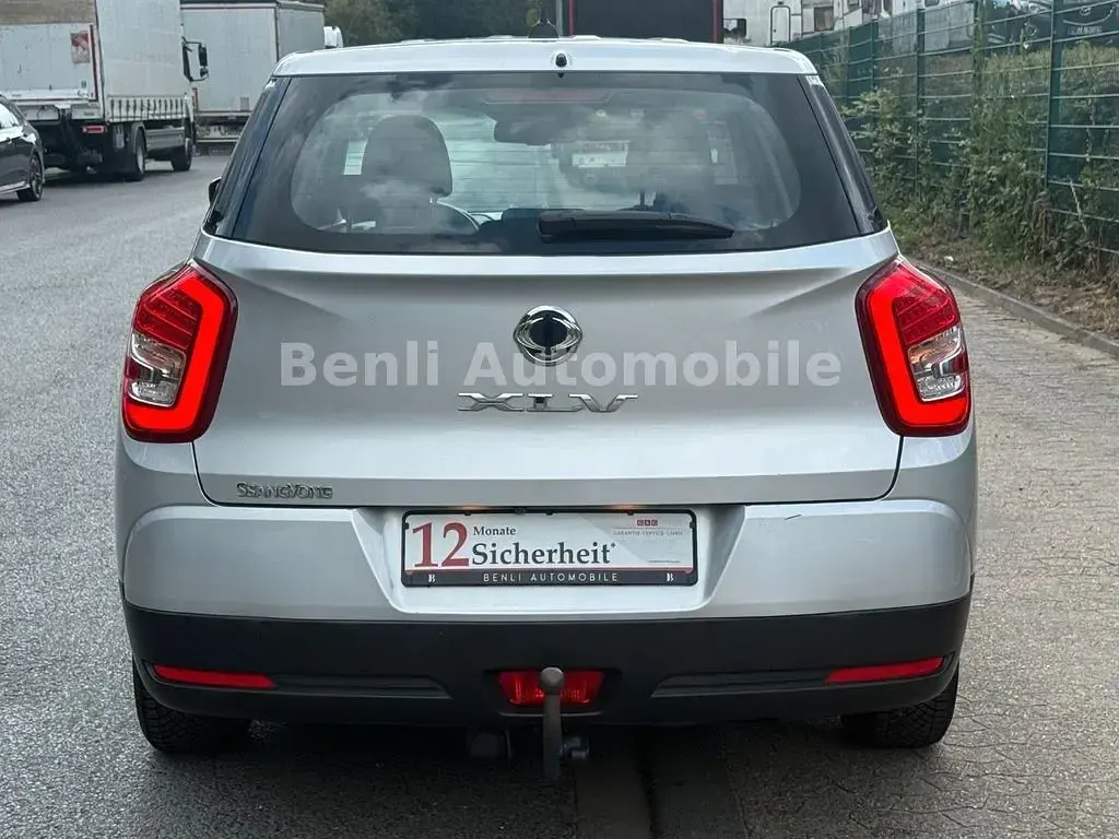 Gebraucht SsangYong XLV Quartz 128 PS (94 kW) 2017 Silber SUV