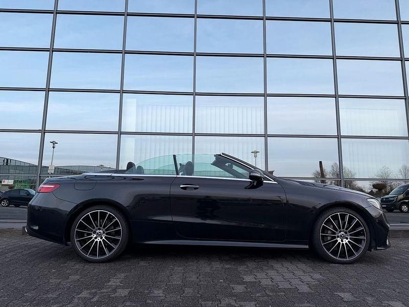 Gebraucht Mercedes E350 AMG 258 PS (189 kW) 2018 Schwarz Cabrio