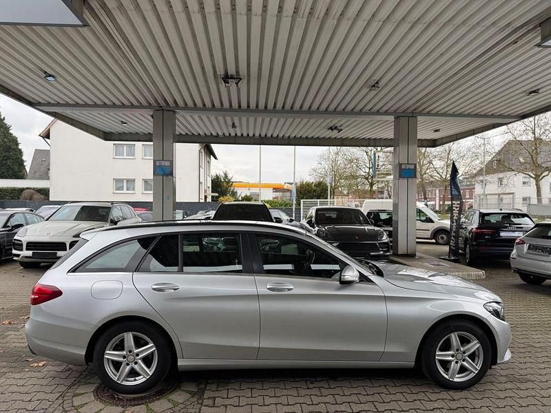 Gebraucht Mercedes C220 170 PS (125 kW) 2015 Silber Kombi