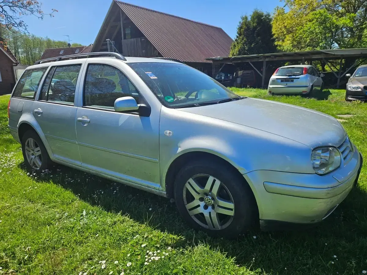 Gebraucht VW Golf IV 101 PS (74 kW) 2003 Silber Kombi