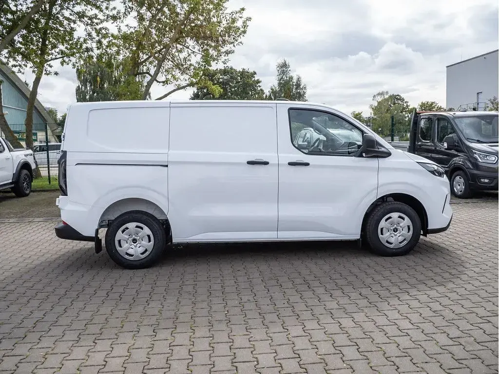 Neu Ford Transit Custom Trend 110 PS (80 kW) 2026 Frozen white Limousine