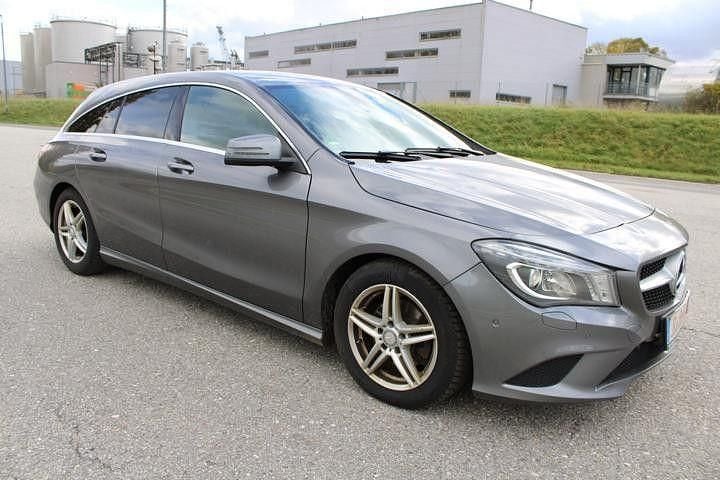 Gebraucht Mercedes CLA200 136 PS (100 kW) 2016 Grau Limousine