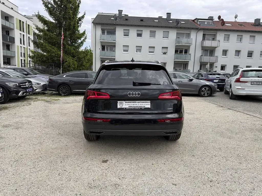 Gebraucht Audi Q5 Sport 231 PS (169 kW) 2020 Mythosschwarz metallic SUV