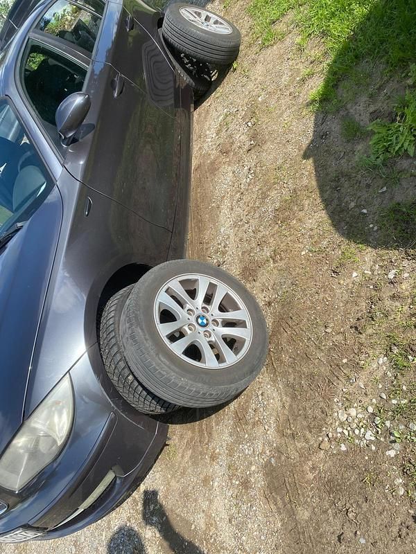Grau Gebraucht 2007 BMW 116 Kleinwagen | 2.000 € (Superpreis) - Bild 1/4