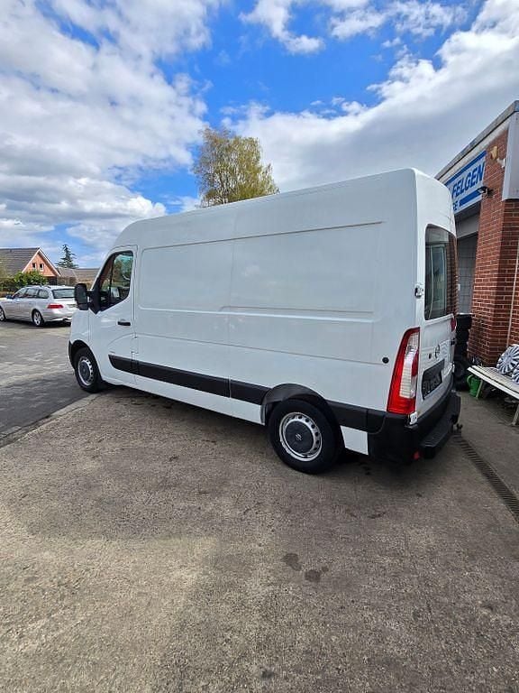 Gebraucht Opel Movano 131 PS (96 kW) 2016 Weiß Van / Kleinbus