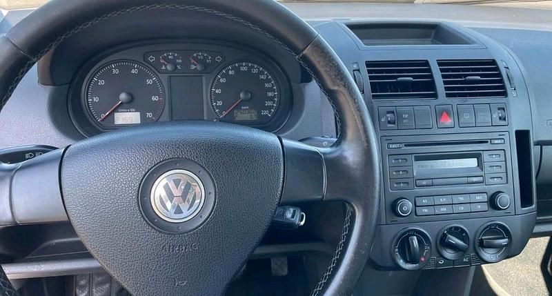 Gebraucht VW Polo 54 PS (39 kW) 2007 Silber Kleinwagen