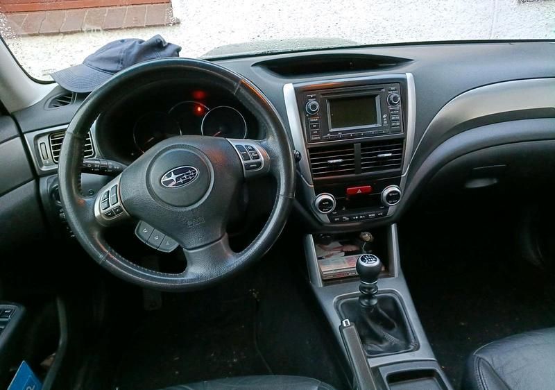 Gebraucht Subaru Forester 147 PS (108 kW) 2011 Schwarz SUV