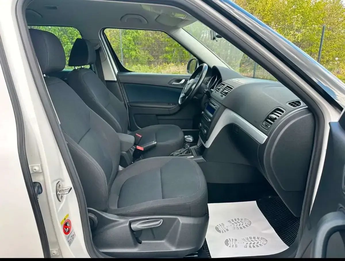Gebraucht Skoda Yeti 105 PS (77 kW) 2010 Weiß SUV