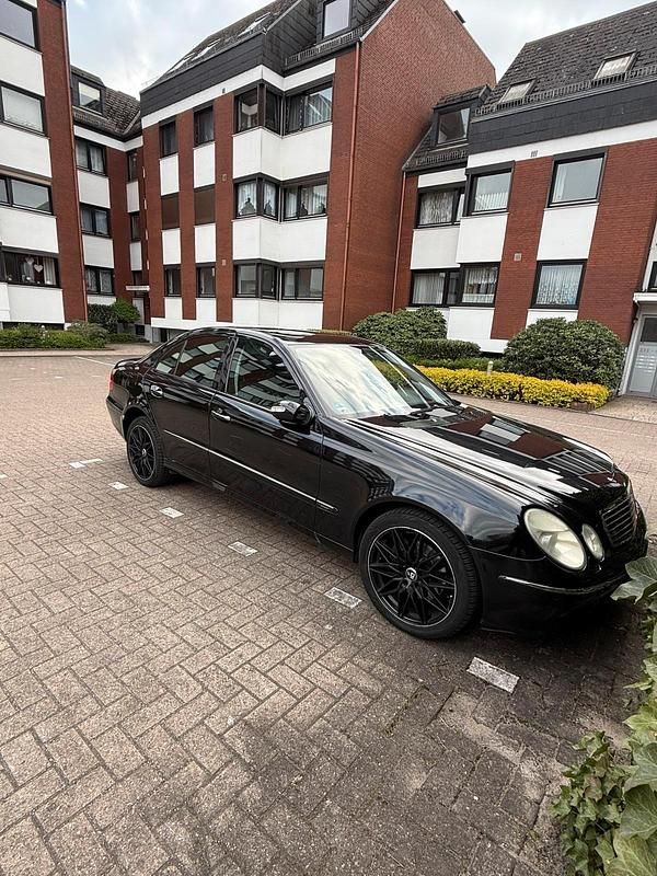 Gebraucht Mercedes E350 280 PS (205 kW) 2006 Schwarz Limousine
