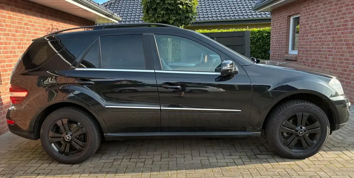 Gebraucht Mercedes ML280 198 PS (145 kW) 2008 Schwarz SUV