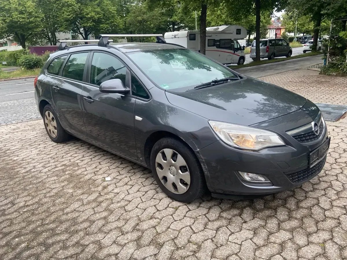 Gebraucht Opel Astra 164 PS (120 kW) 2012 Schwarz Kombi