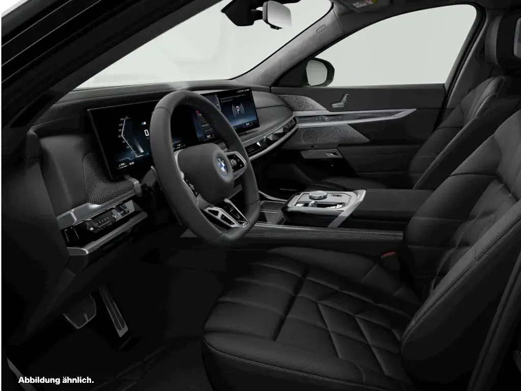 Gebraucht BMW M760e 571 PS (419 kW) 2025 Schwarz Limousine