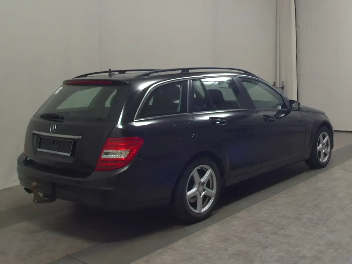 Gebraucht Mercedes C200 136 PS (100 kW) 2013 Schwarz Kombi