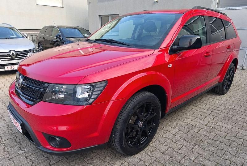 Gebraucht Fiat Freemont Black Code 170 PS (125 kW) 2015 Rot SUV